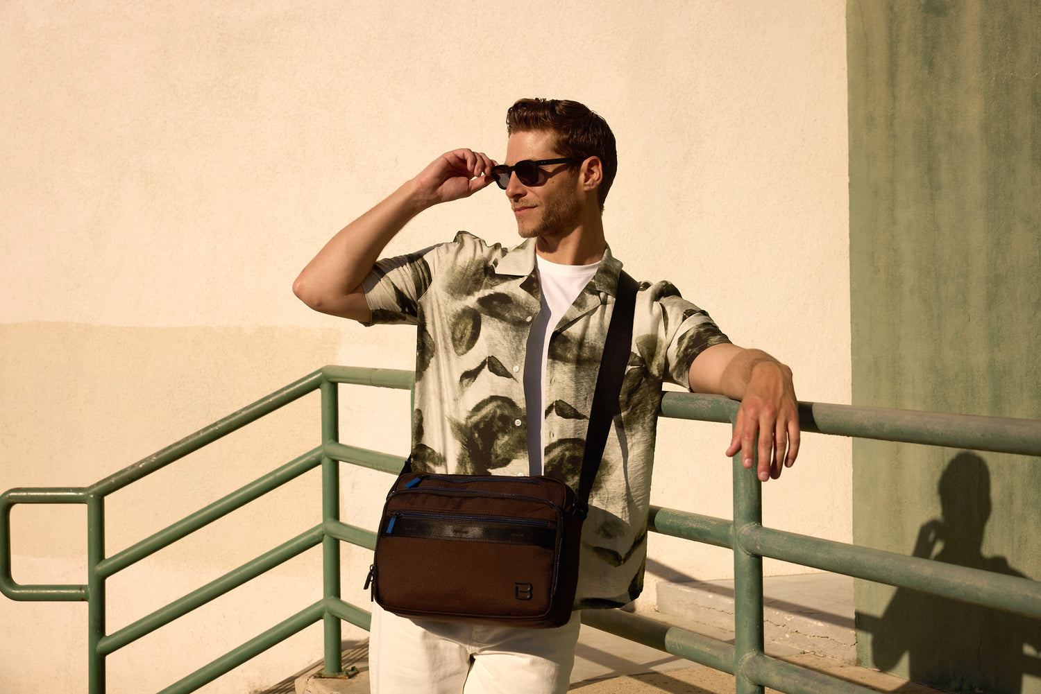 BAPC2106R1-771 Parable Pilot Dark Coffee Crossbody Model Sunglasses