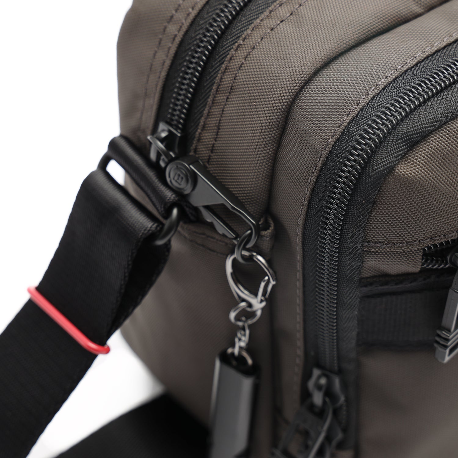 BAPC2212R1-600 Clever Grey Crossbody Security Puller