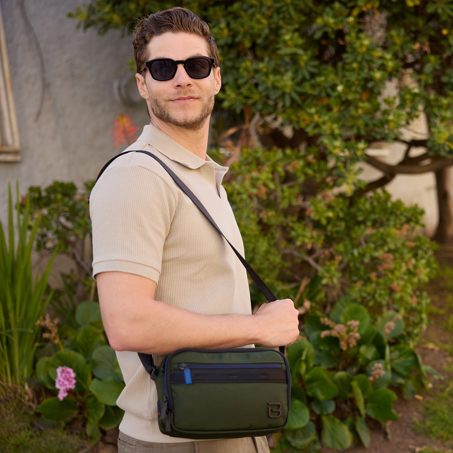 BAPC2214R1-409 Folk Olive Green Crossbody Model
