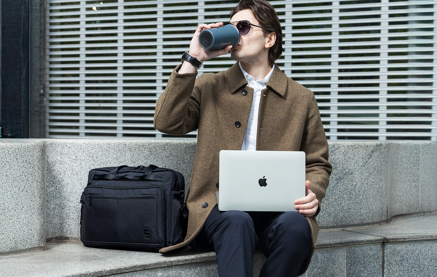 BAPC2302-100 Resolve Black Laptop Bag Model Laptop