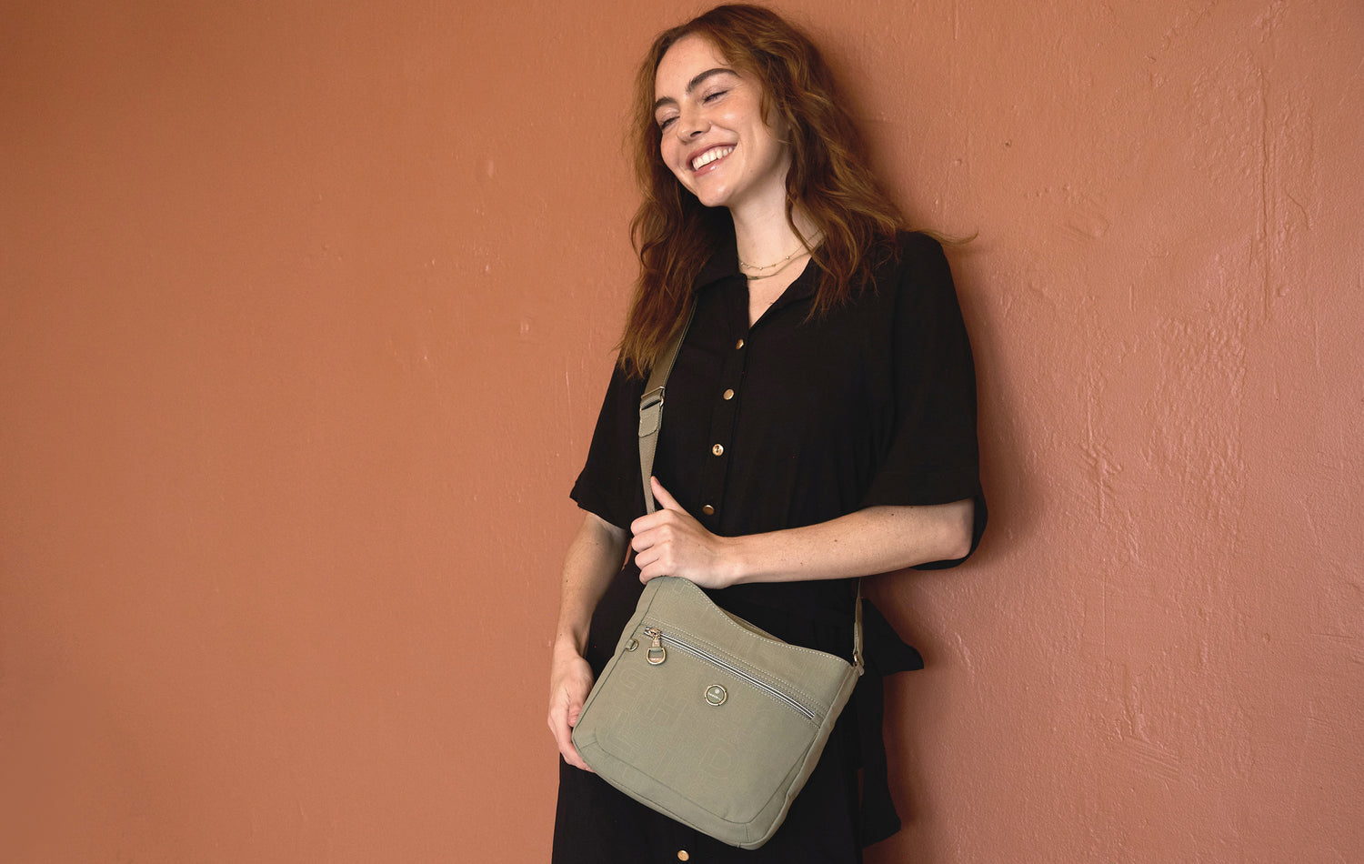 BFY2509-409 Action Olive Green Crossbody Model Smile