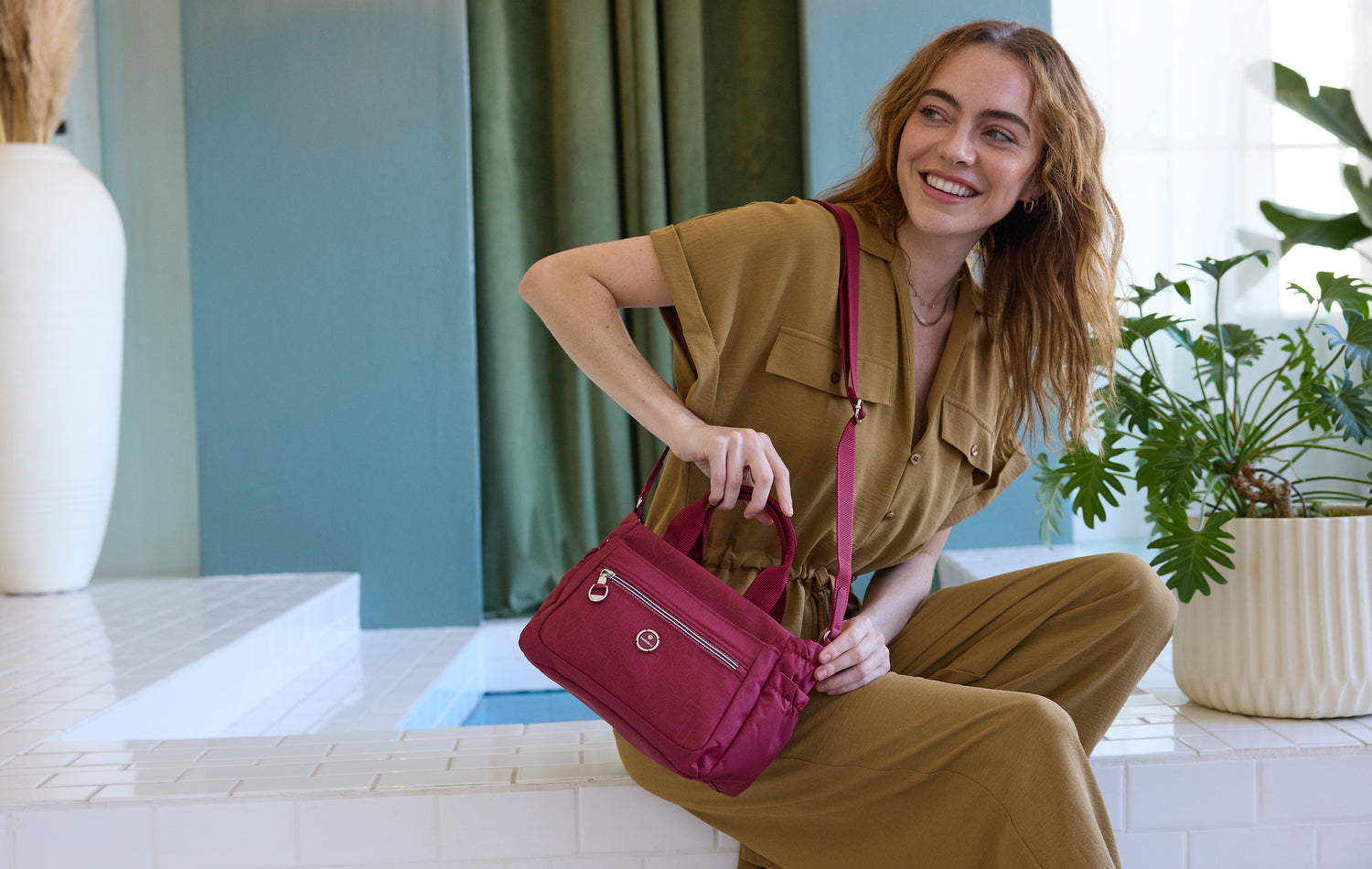 BFY2514-214 Novelty Dark Red Satchel Model Shoulder