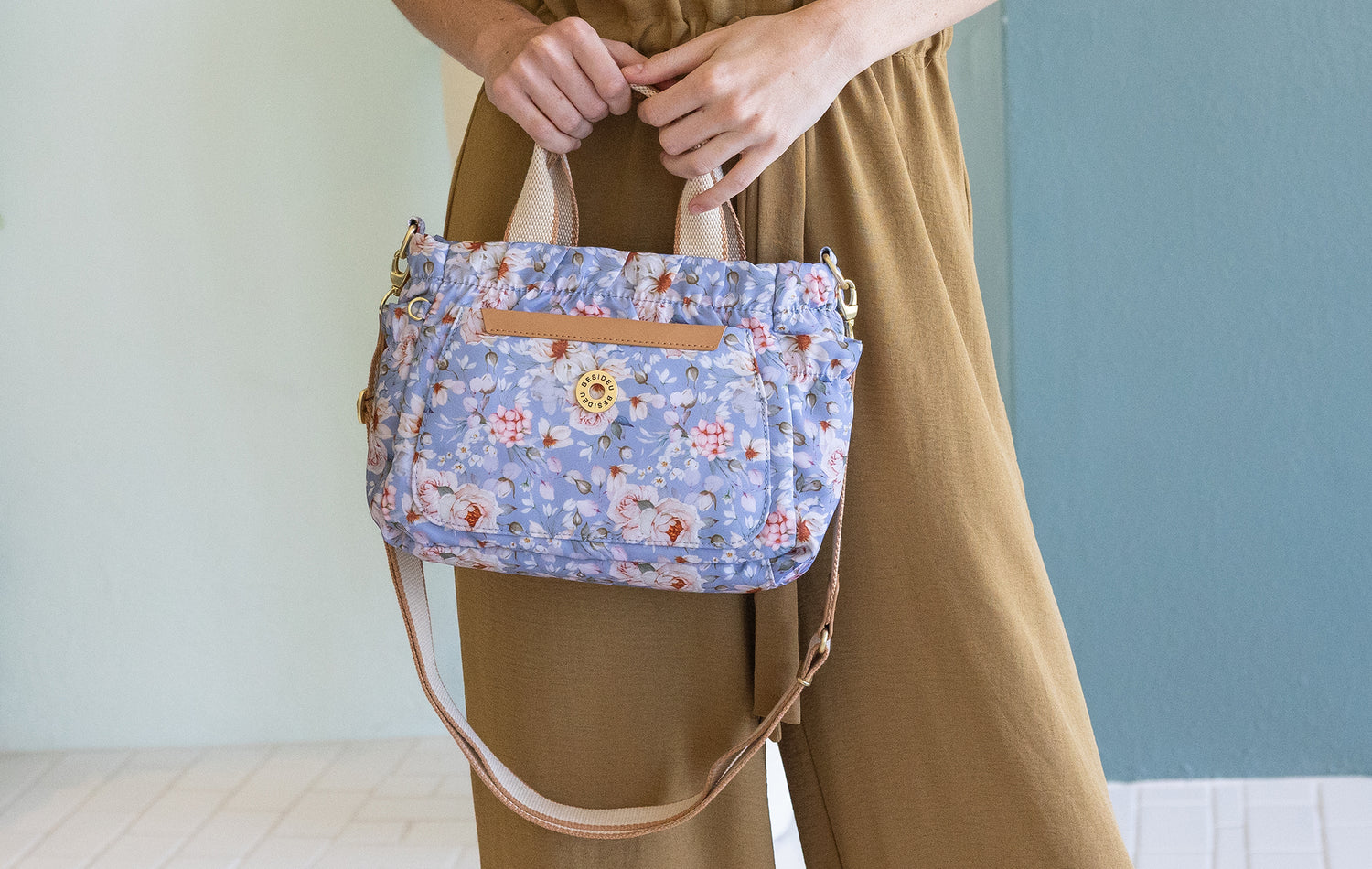 BNE2401-3K6 Adorn Petal Mist Blue Satchel Model Close