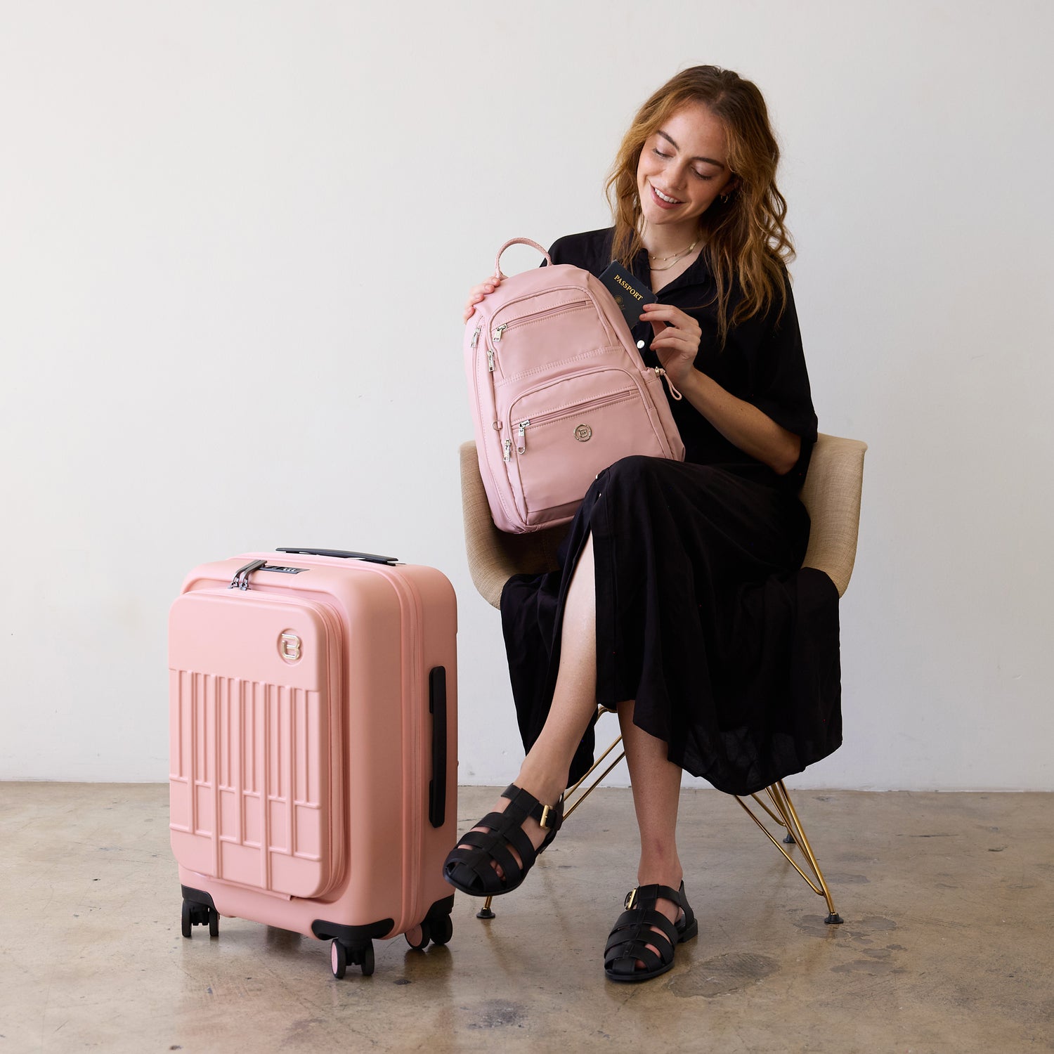 BNU170R1-958 Aileen Pale Mauve Pink Backpack & BU6882PC-958 20 in luggage model