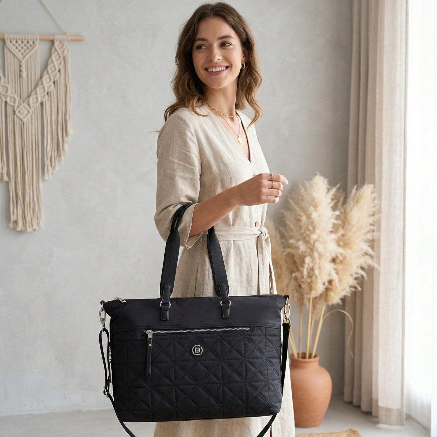 BNU2514-100 Oregano Black Duffel Model