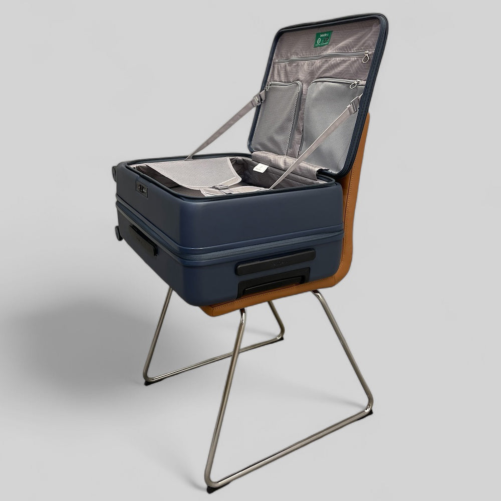 BPV BU6882-3D2 Posh Voyage 24 in Luggage Mood Blue Chair