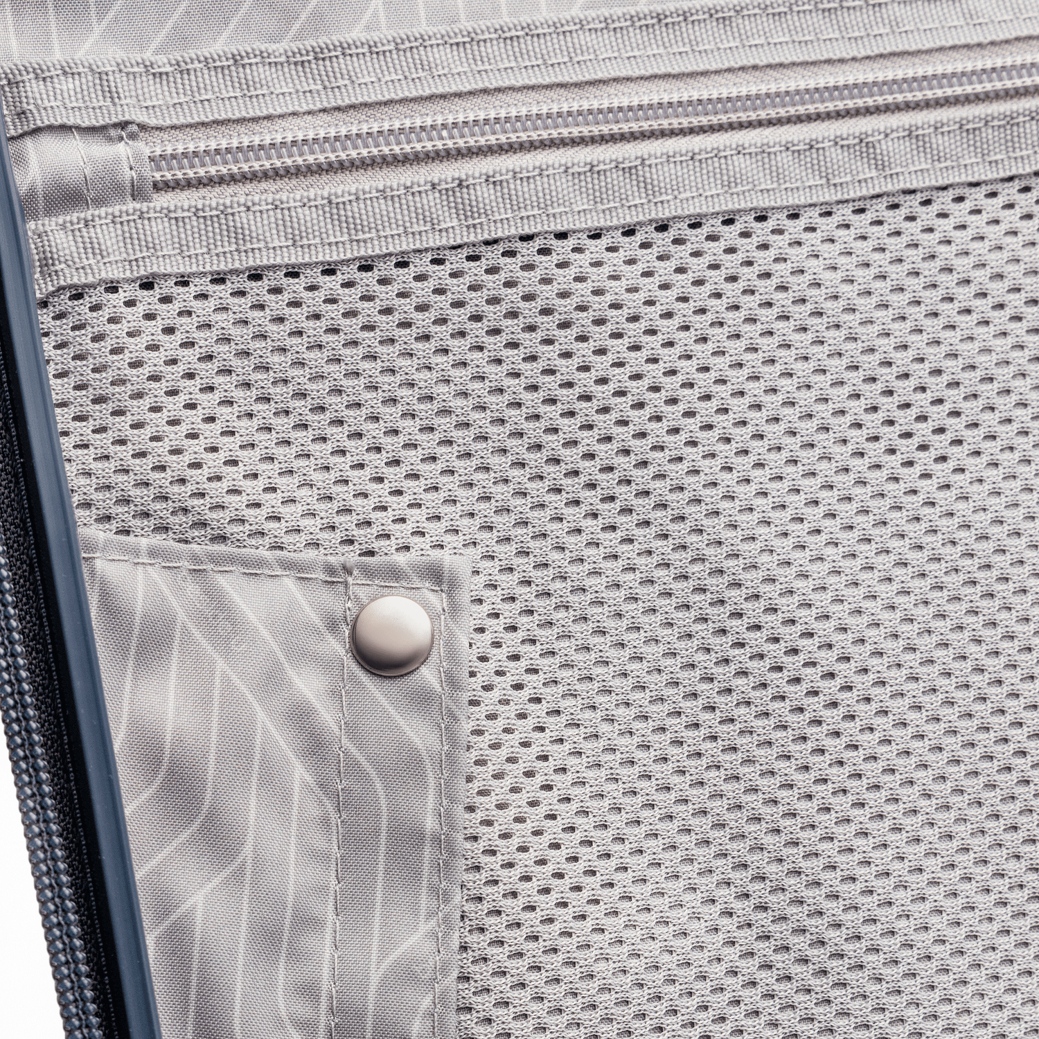 BPV BU6882PC-3D2 Posh Voyage 20 in Luggage Mood Blue Mesh