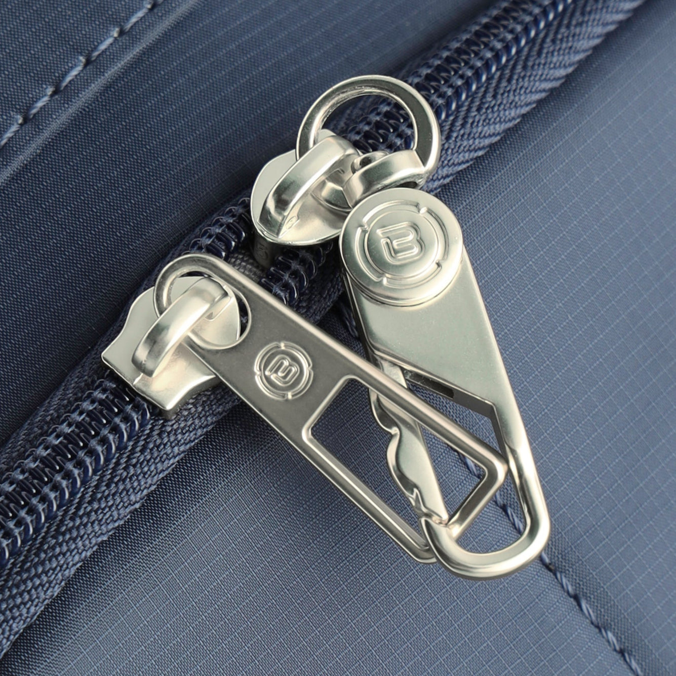 BNUZ170R1 Aileen Backpack Locking Puller Nickel